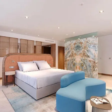 Отель West By Ihg